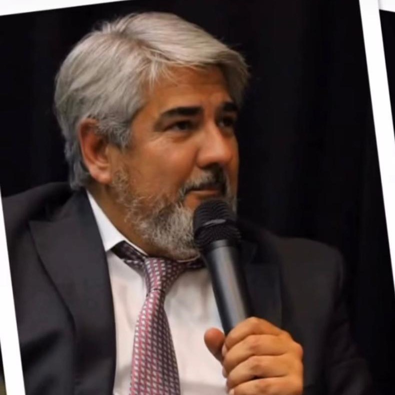 Dr. Javier Agustín Mariani